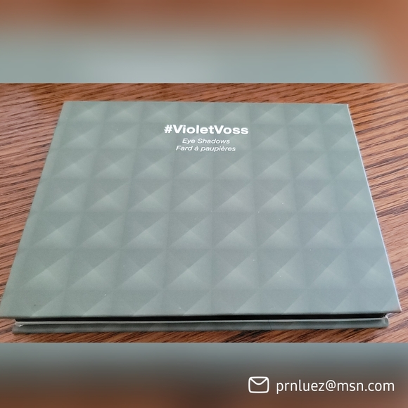 Violet Voss Olive You Forever Eyeshadow Palette - Picture 4 of 6